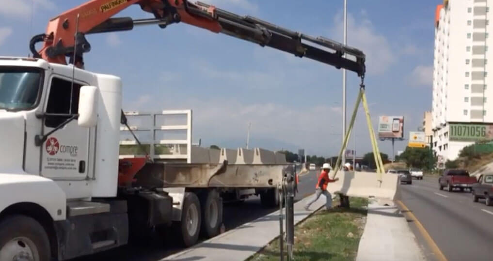 Instalación de barreras divisiorias tipo New Jersey