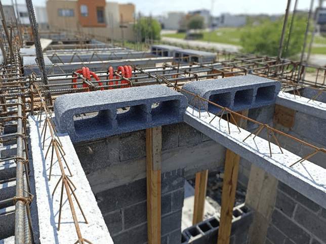 Fases en la construcción con losas prefabricadas